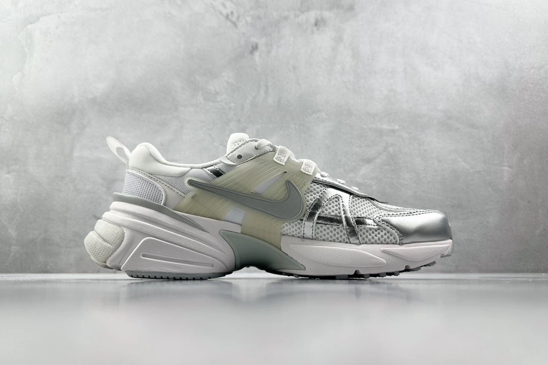 Nike P-6000 – White, Pure Platinum & Silver