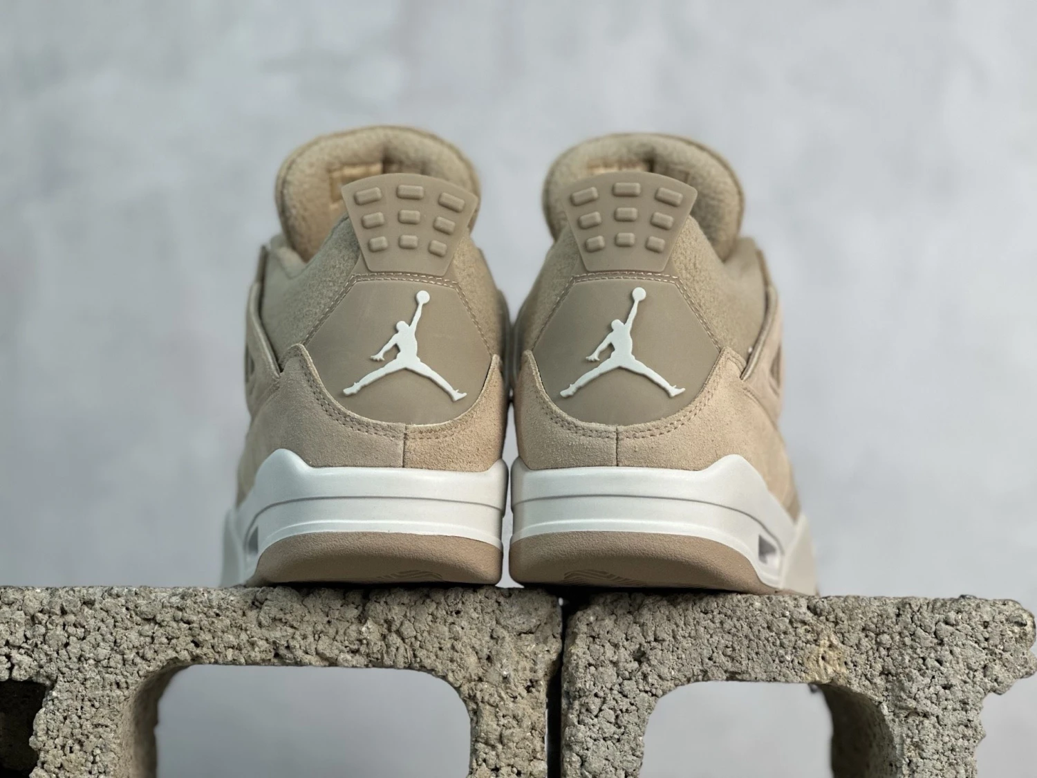 Jordan 4 Premium Suede Sand