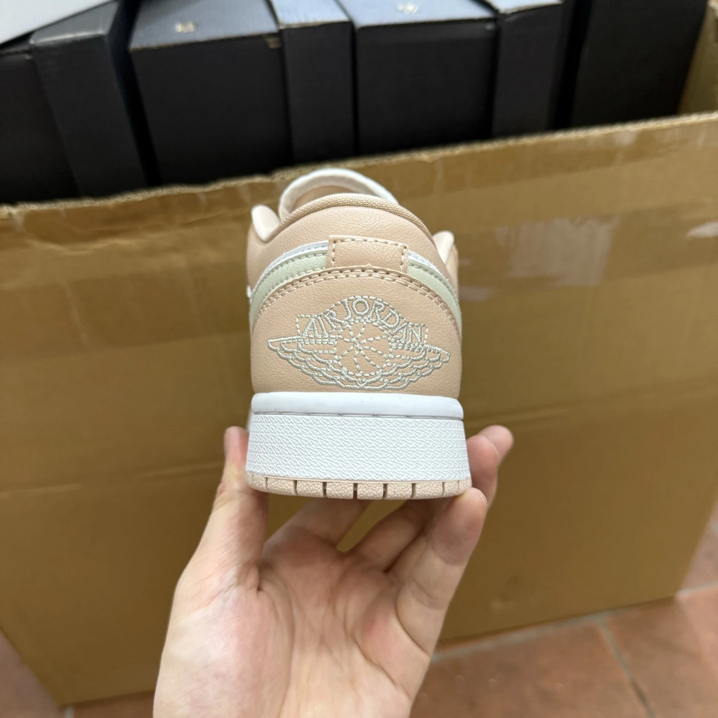 Air Jordan Low – Rose Gold Edition
