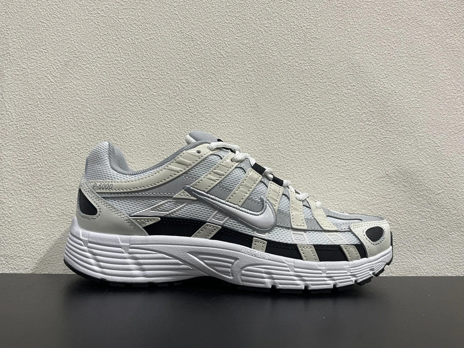 Nike Bomberman Series Sneakers – White, Light Grey & Black