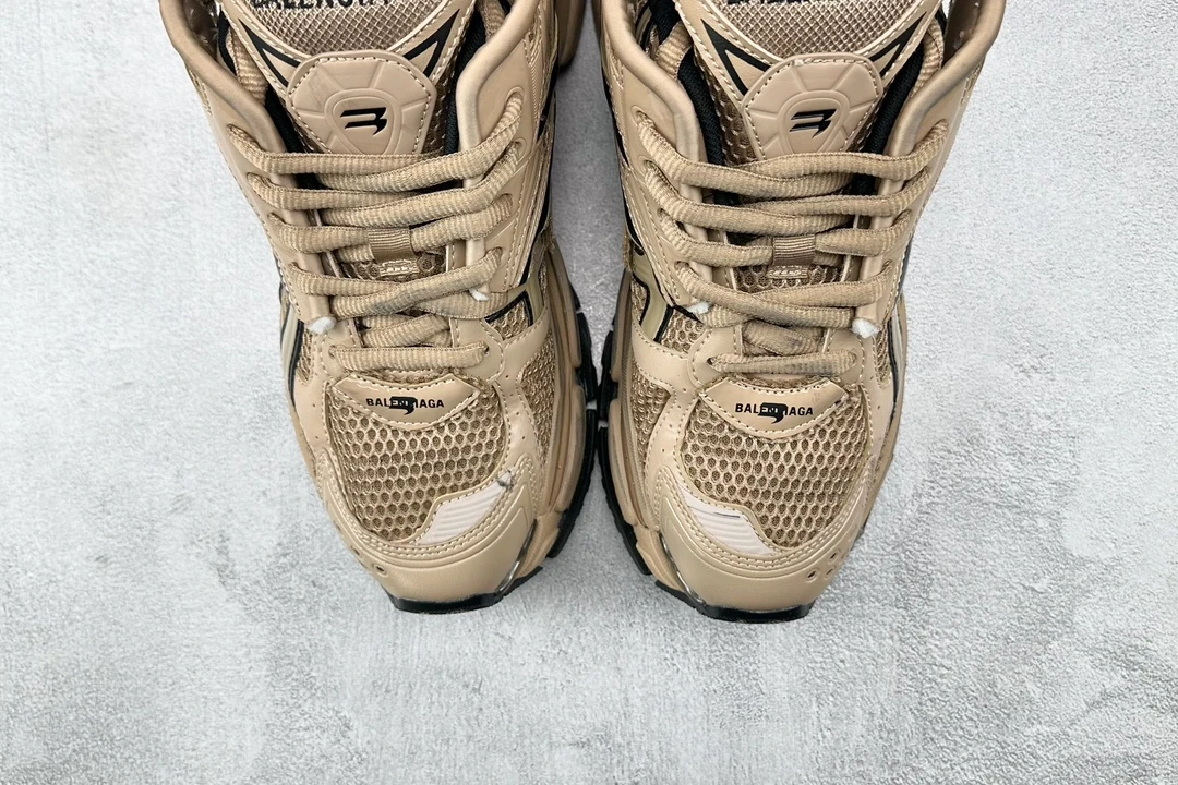 Balenciaga Runner Beige Sand Designer Sneaker