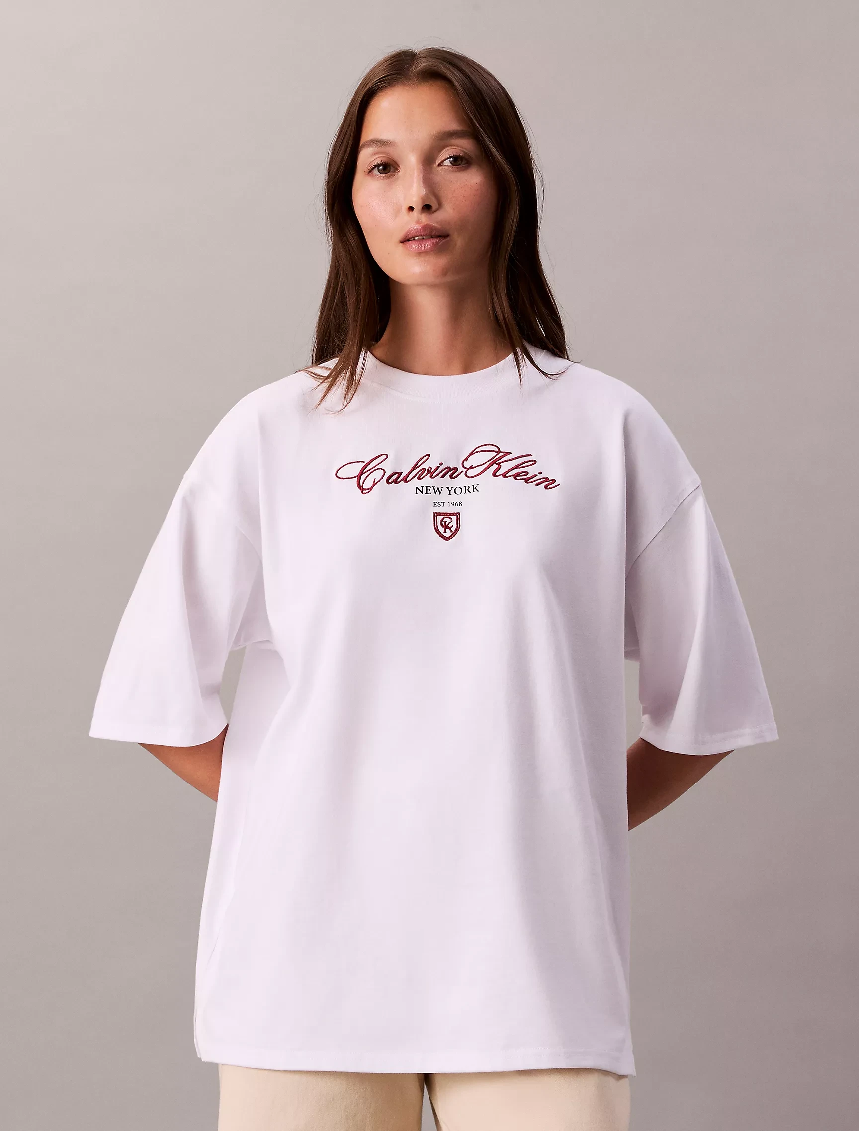 Calvin Klein Jeans Women’s Script Logo Relaxed White T-Shirt