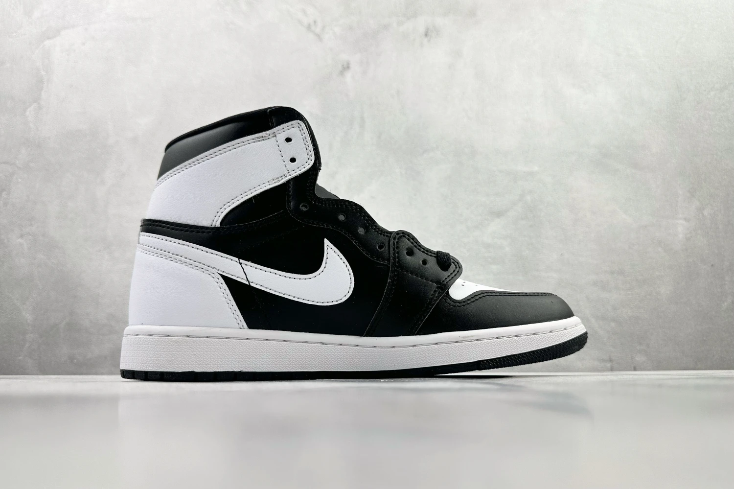 Nike Air Jordan 1 High Panda Black White Sneaker