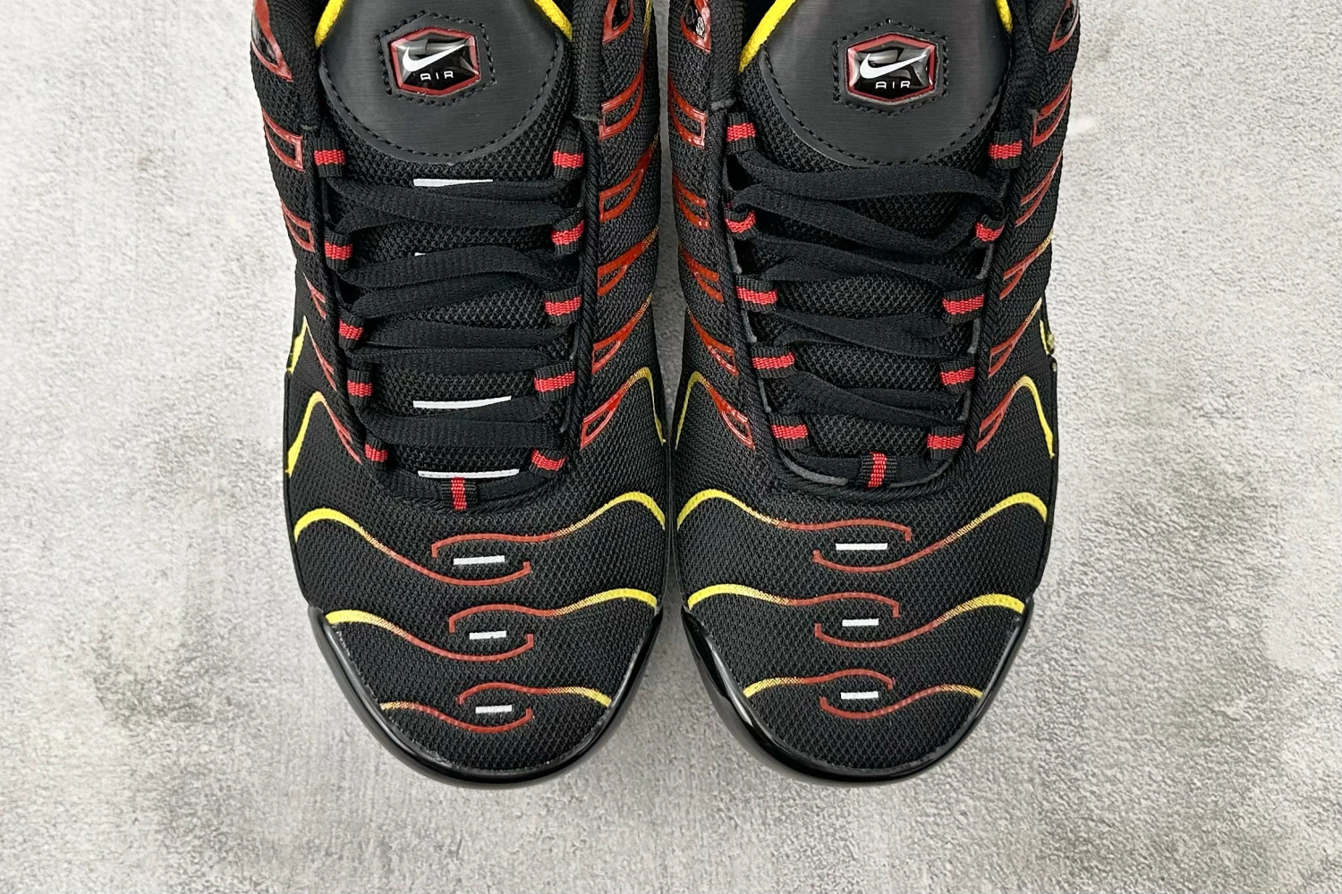 Nike Air Max Plus TN – Black / Red / Yellow
