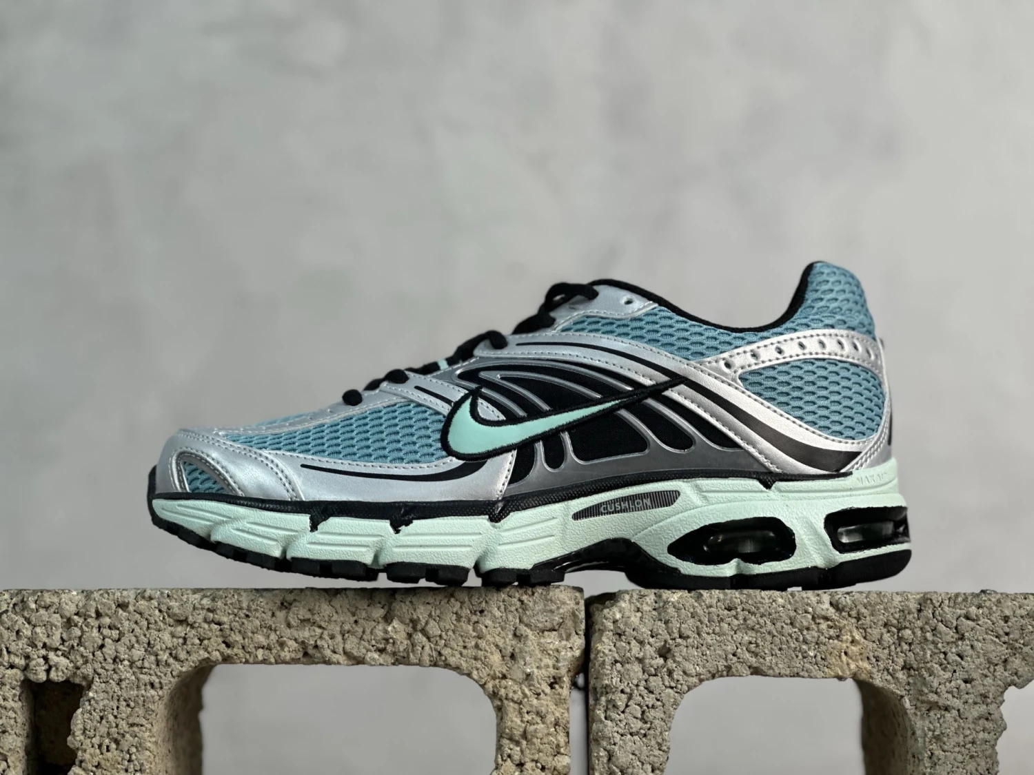 Nike Air Max Moto 2K – Teal Blue, Metallic Silver & Black