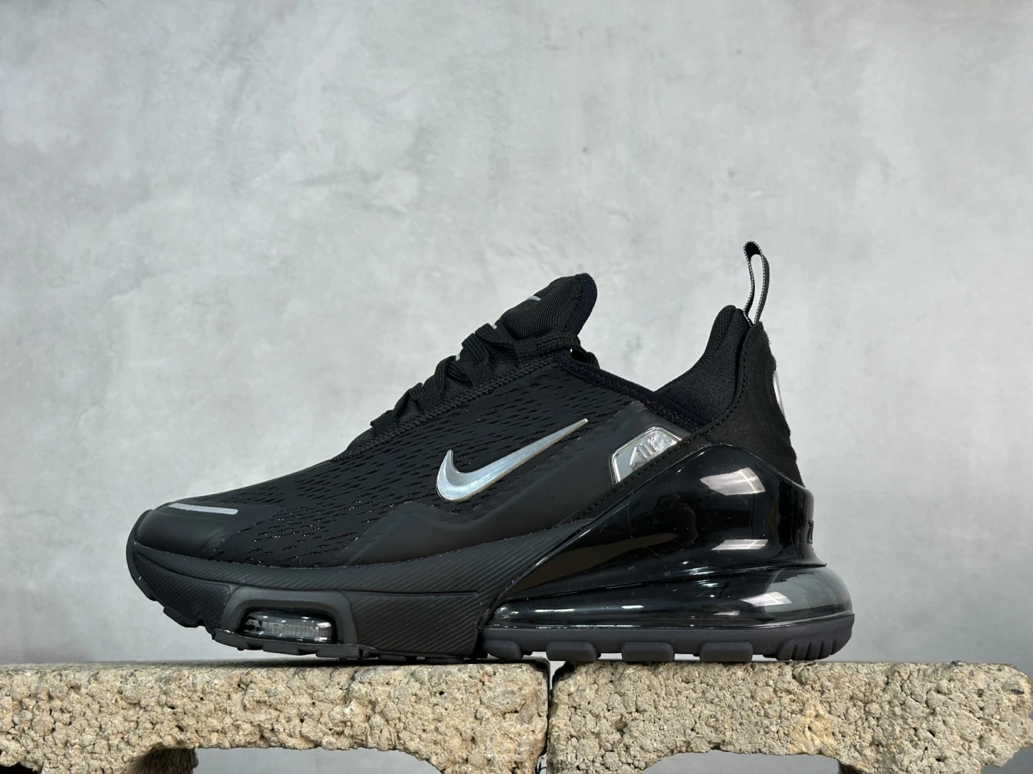 Nike Air Max 270 Sneakers – Triple Black