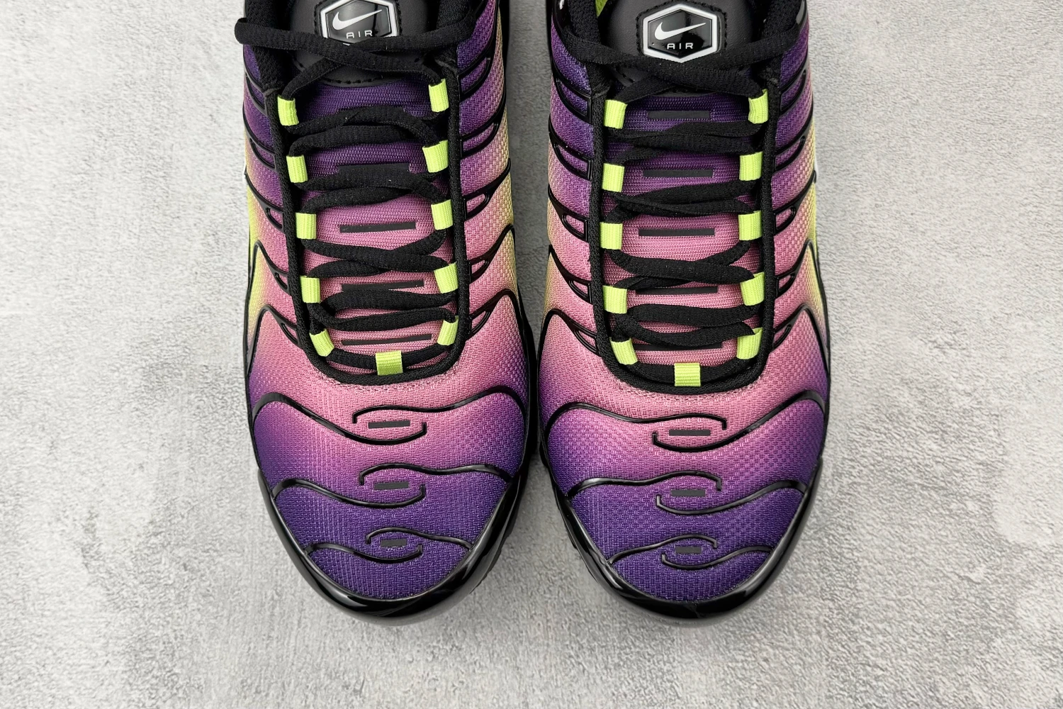 Nike Air Max Plus TN – Purple, Pink & Volt Gradient