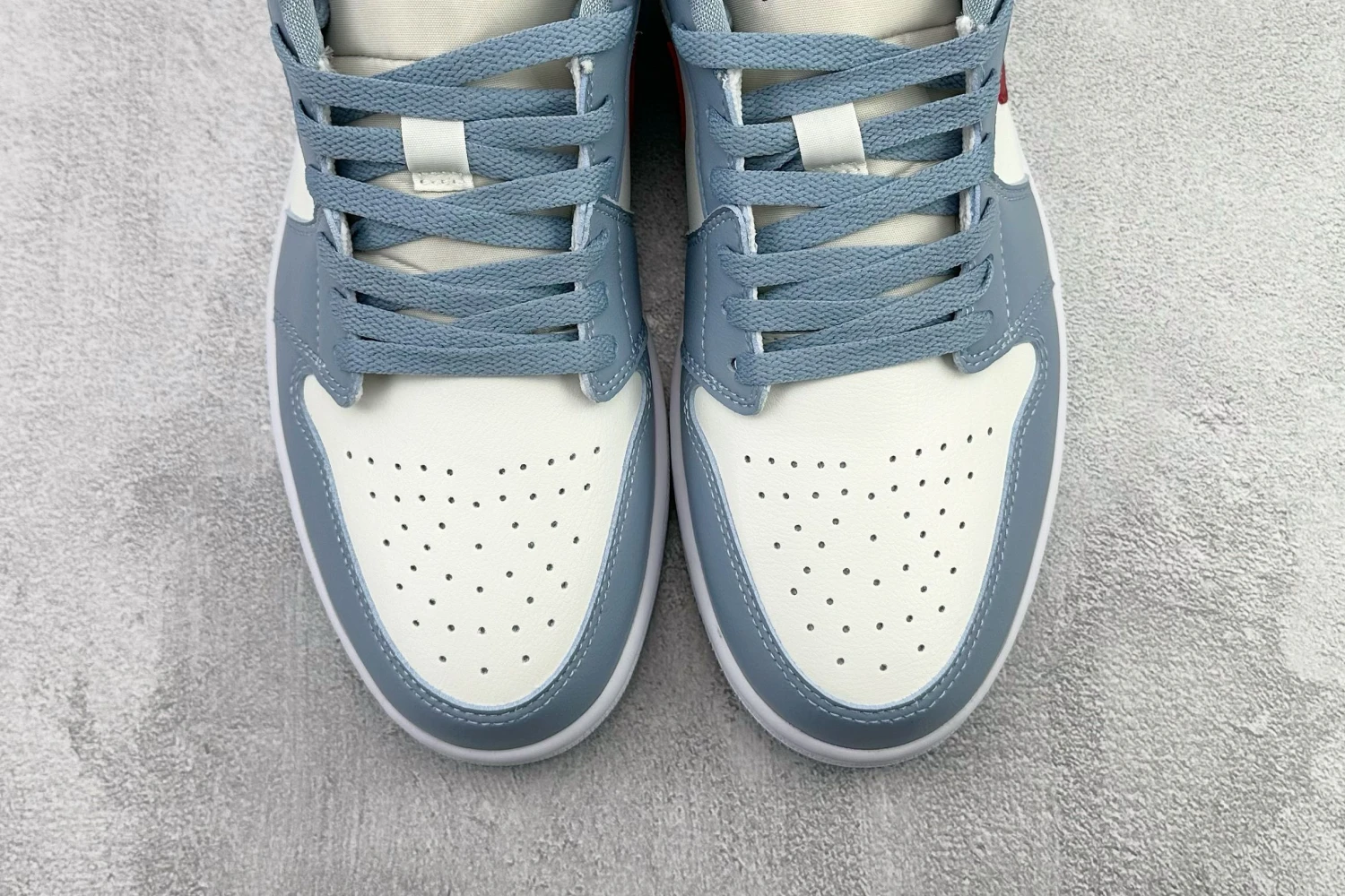 Air Jordan Low University Blue