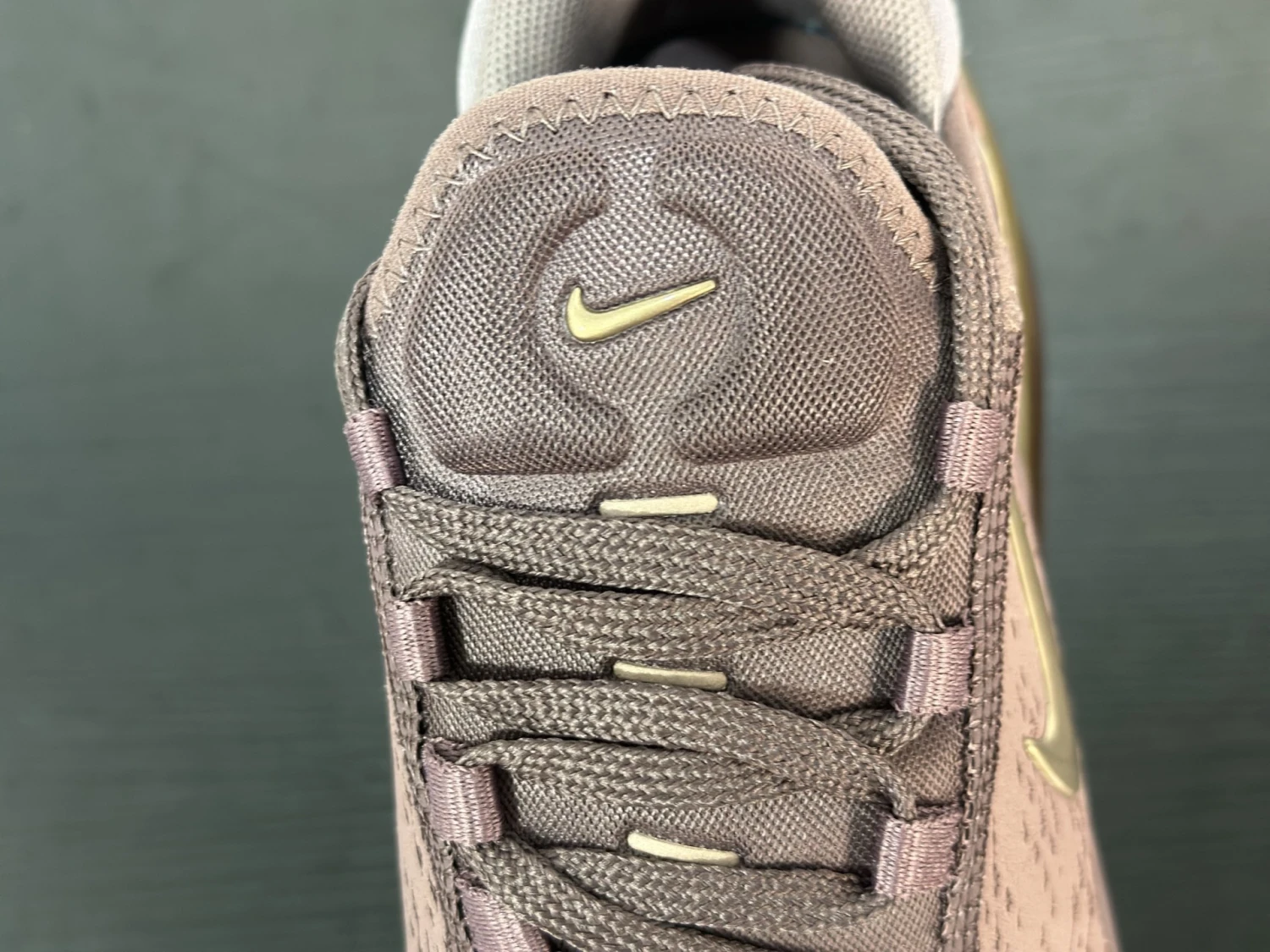 Nike Air Max 270 Sneakers – Brown & Bronze