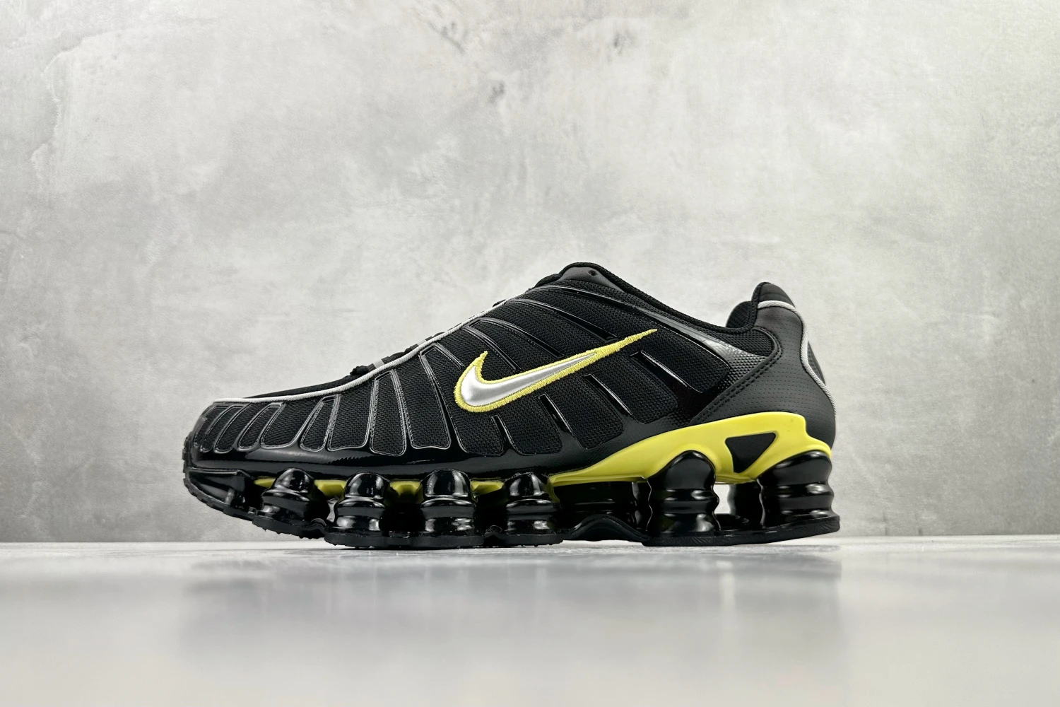 Nike Shox TL – Black, Silver & Volt Yellow
