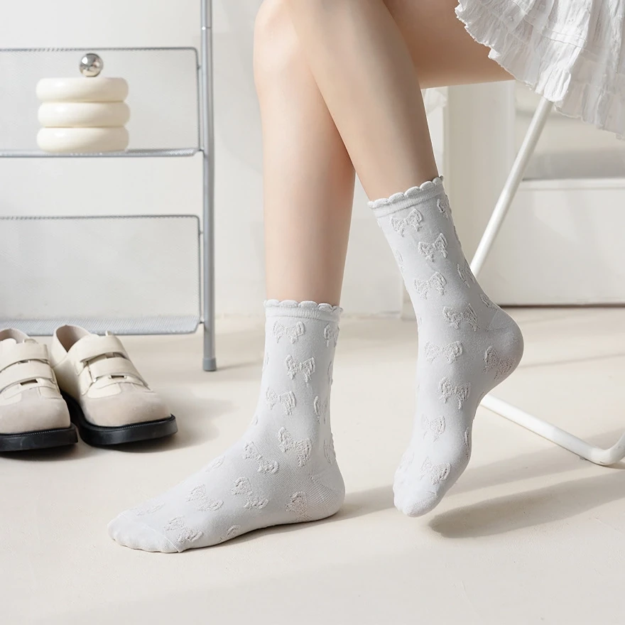5 Pairs of Women's Casual Solid Color Bow Print Mid Tube Socks – Comfortable and Stylish