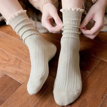 Vintage Lace Ruffle Crew Socks – Cute Kawaii Cotton Streetwear