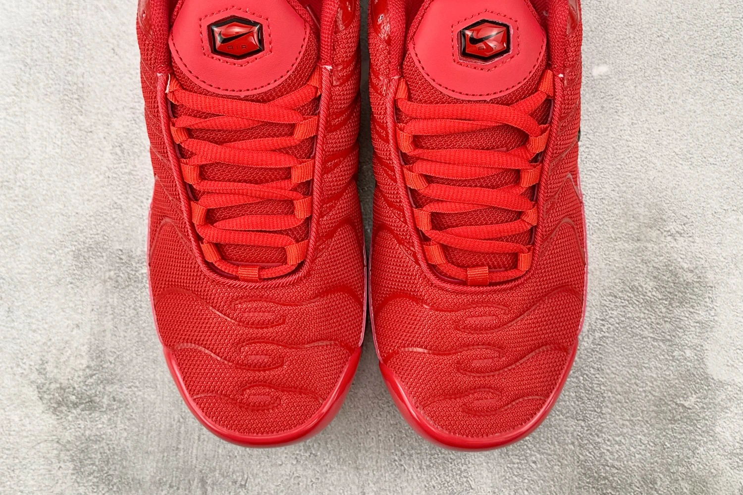 Nike Air Max Plus TN – Triple Red