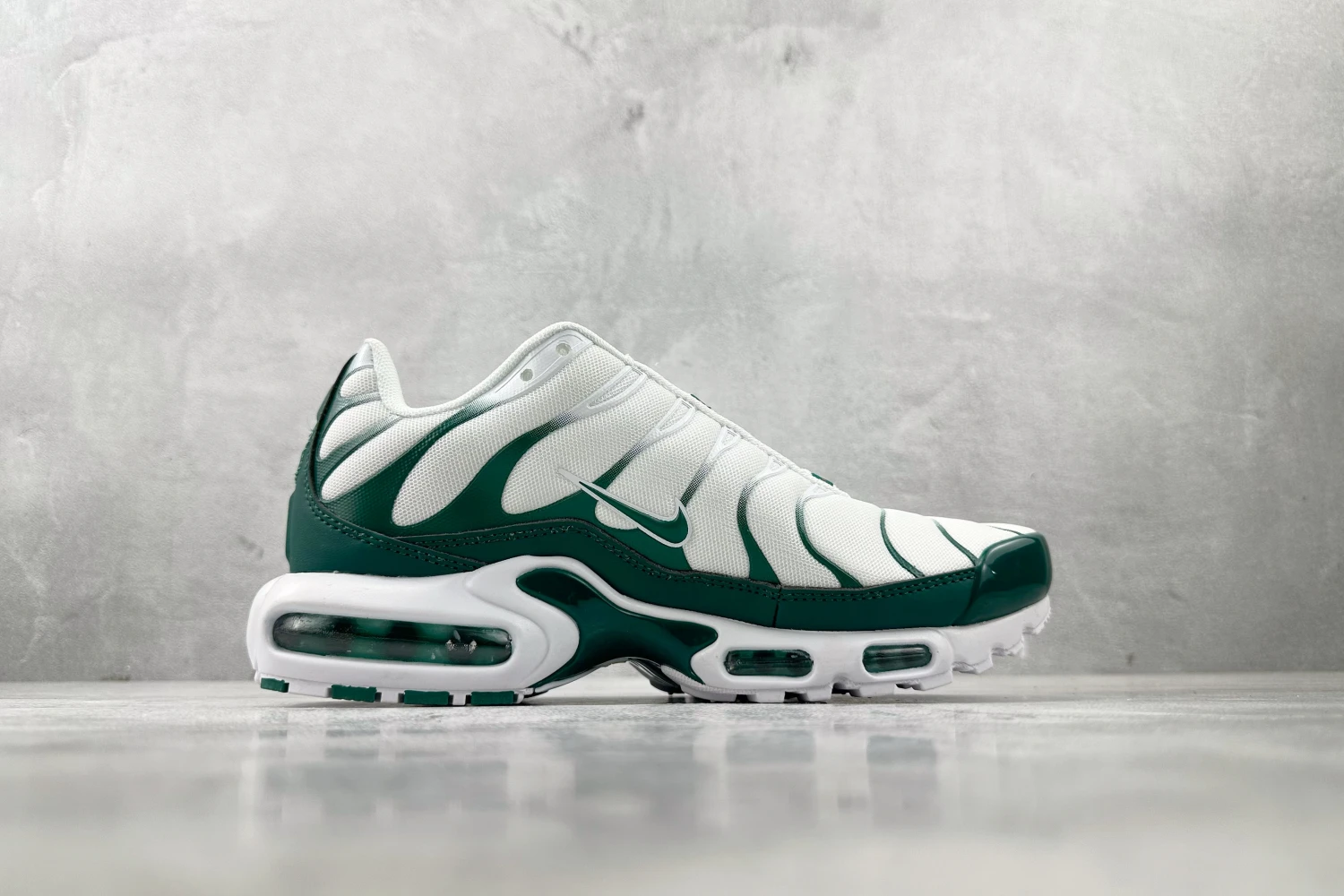 Nike Air Max Plus TN White Green Running Sneakers