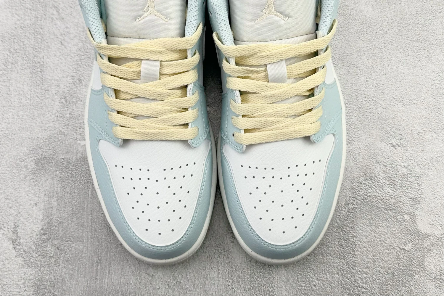 Air Jordan Low Glacier Blue