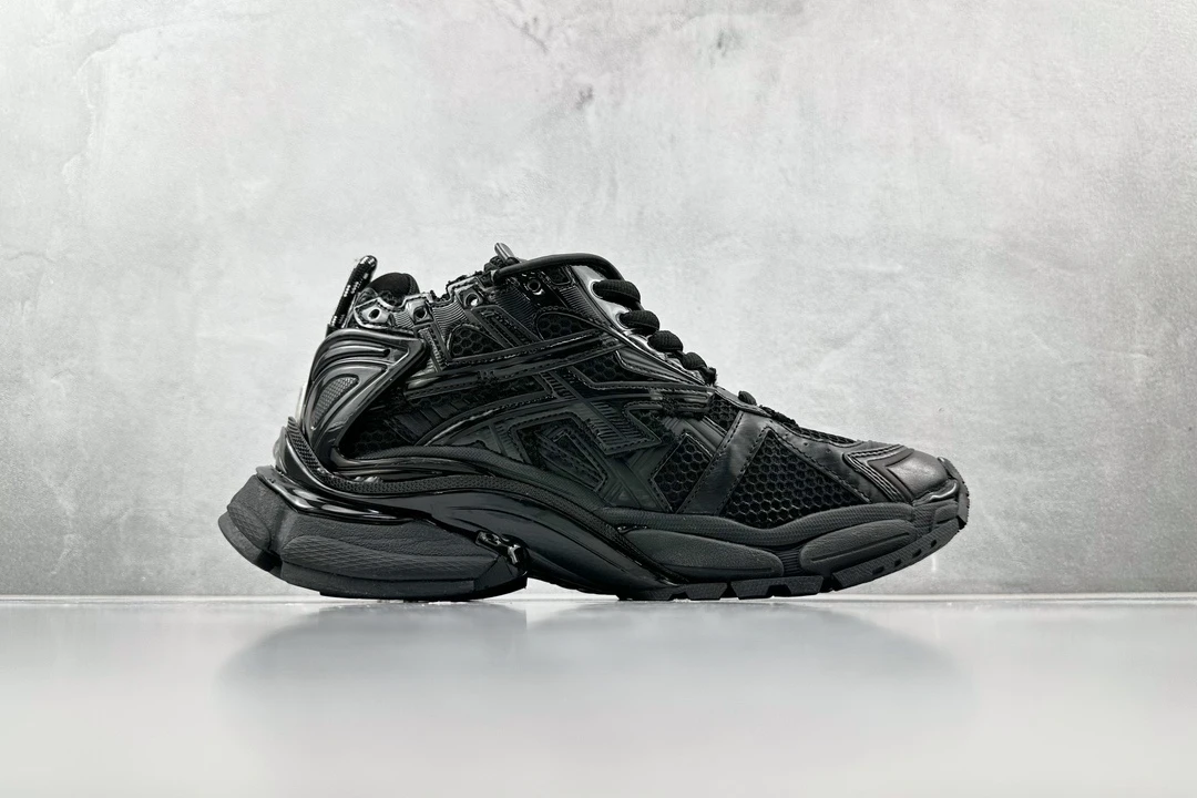 Balenciaga Runner Triple Black Designer Sneaker