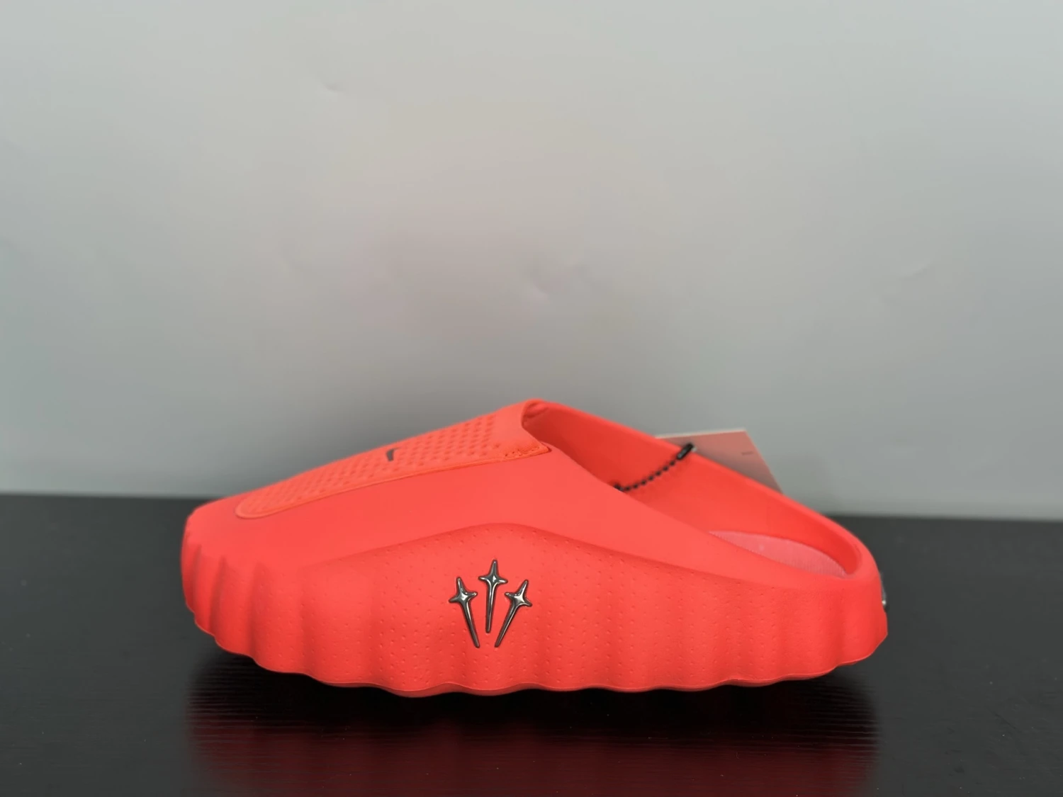 Nike Comfort Slides - Bright Red