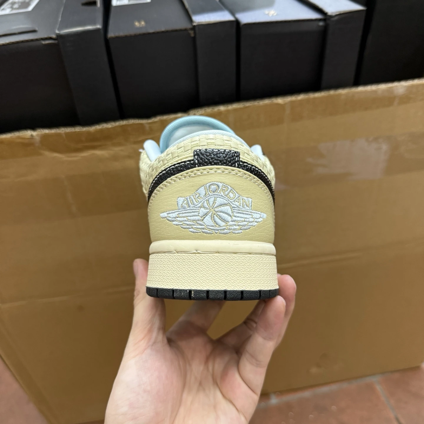 Air Jordan Low – Cream & Black Contrast Edition