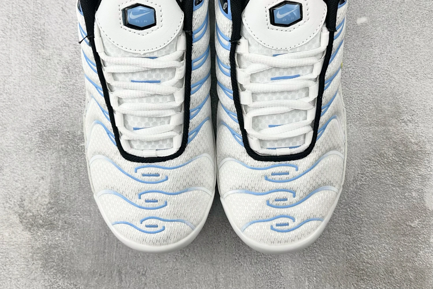 Nike Air Max Plus TN – White / Ice Blue