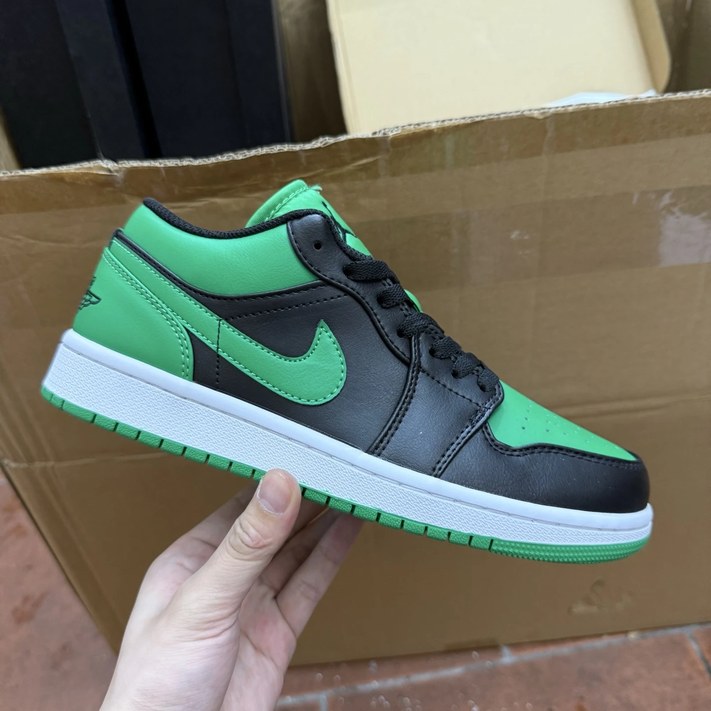 Air Jordan Low – Green Black Edition