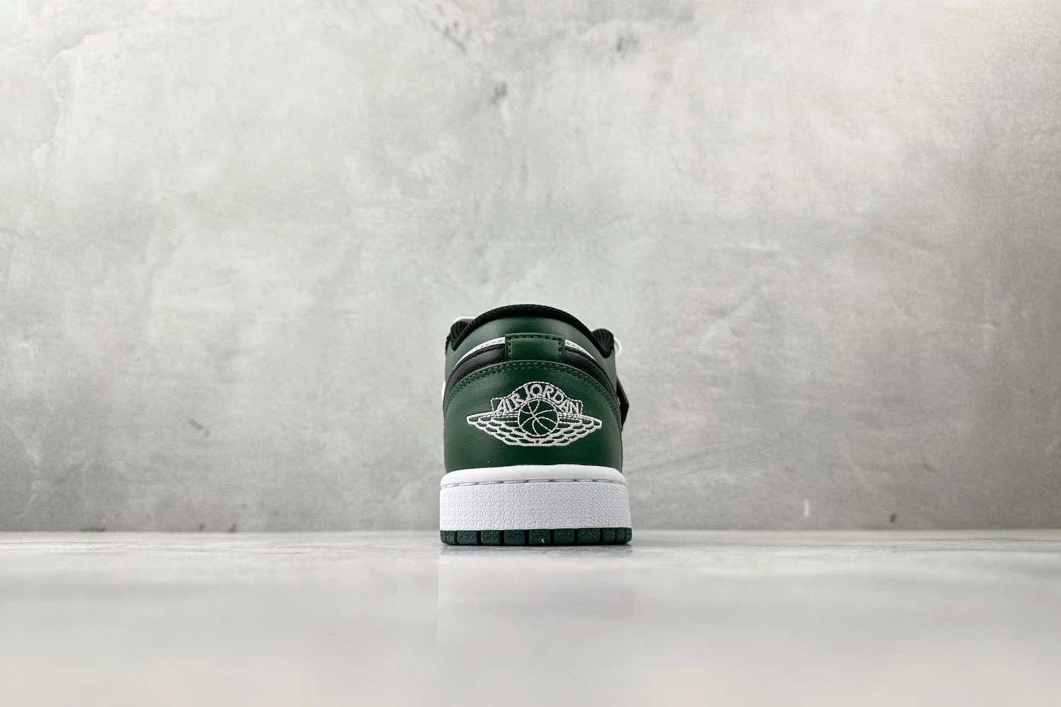 Air Jordan Low Emerald Shadow