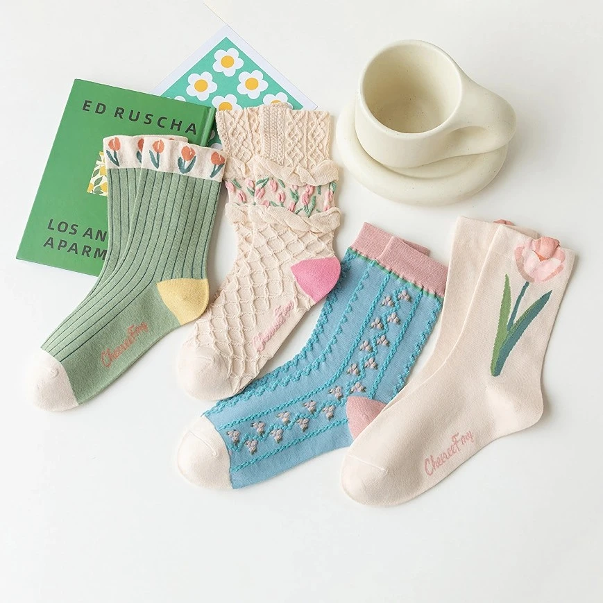 Vintage Floral Cottagecore Mid-Calf Socks for Women – 4 Pair Set