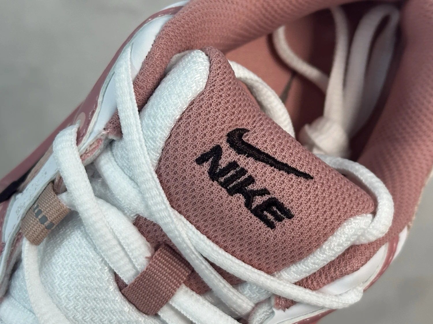 Nike Air Max Moto 2K – Rose Pink, Blush Pink & White