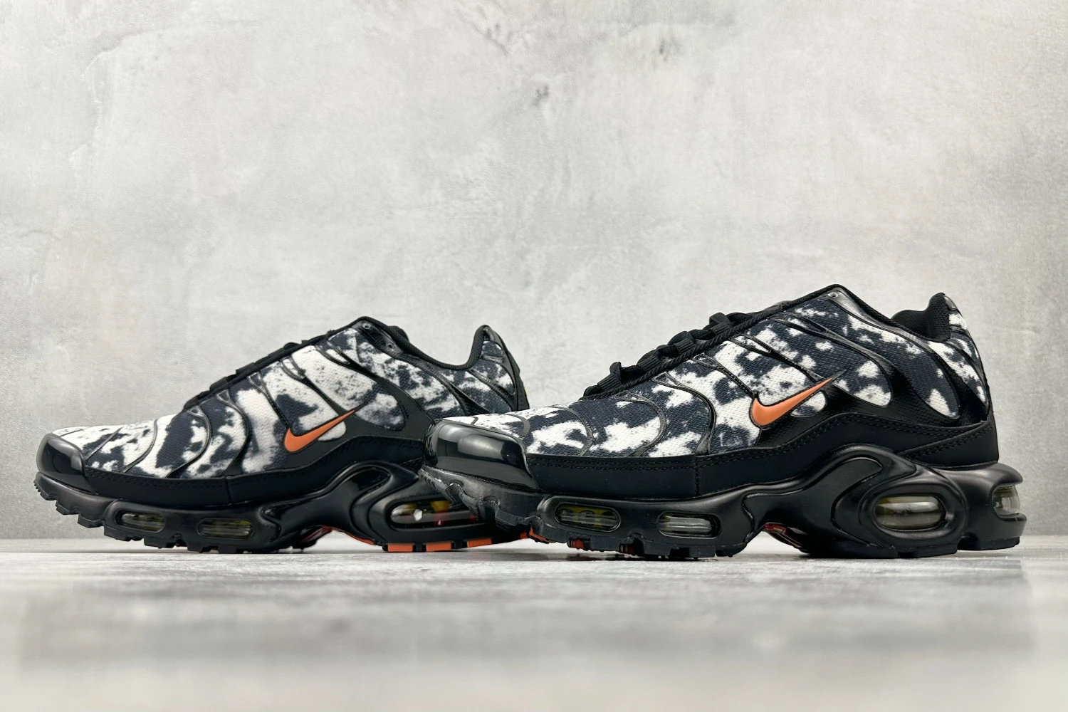 Nike Air Max Plus TN Marble Black Orange Running Sneakers