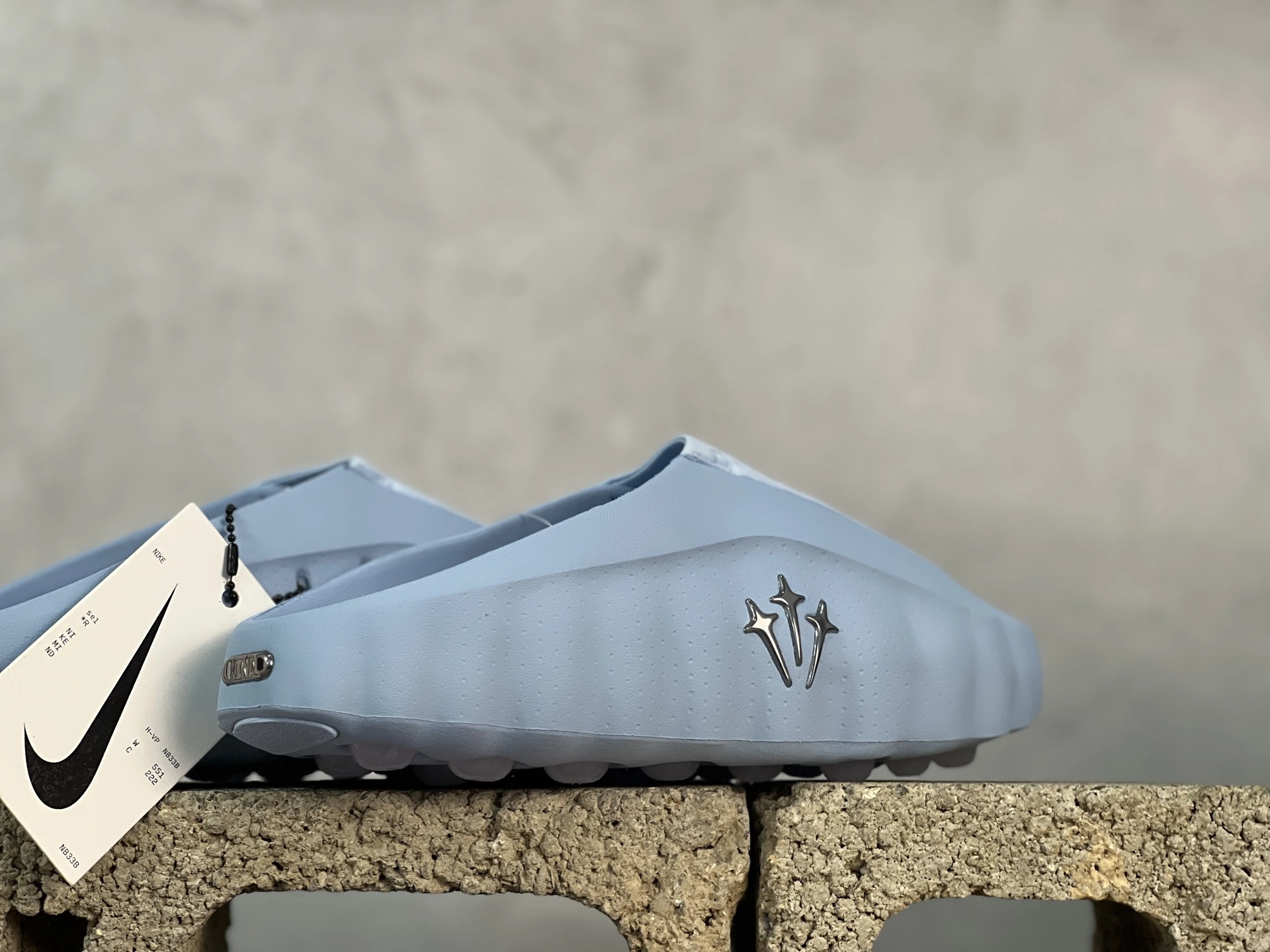 Nike mind - Nike Air Cushion Comfort Slide Sandals – Light Blue & White Foam Slip-On Slippers