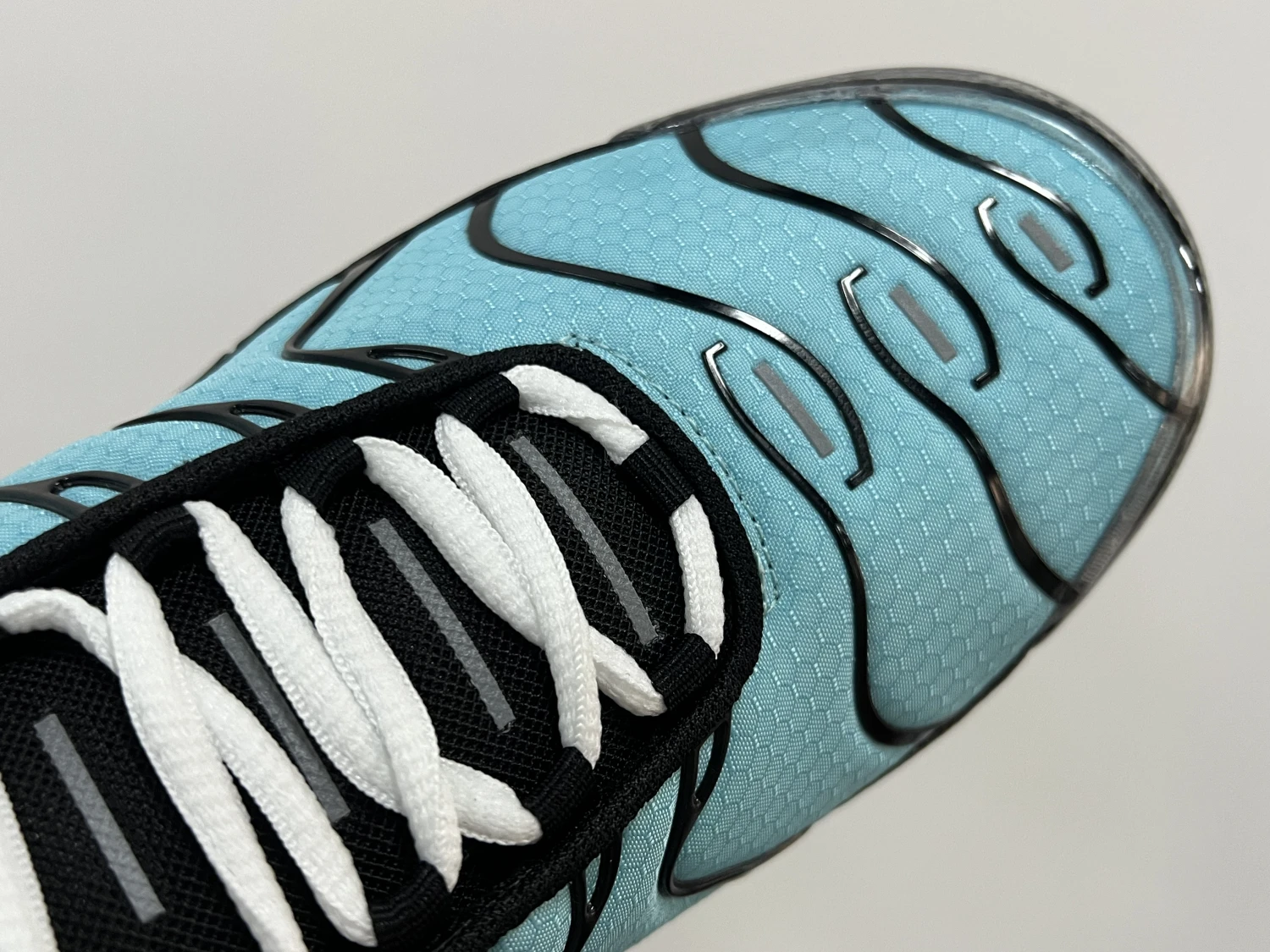 Nike Air Max Plus TN – Aqua Blue & Black
