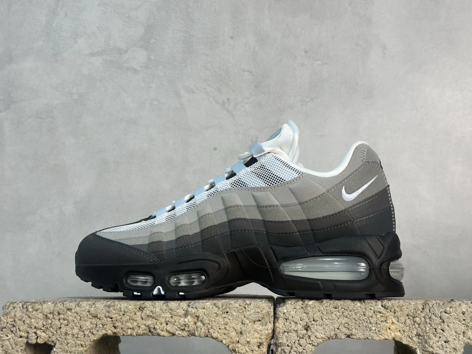 Nike Air Max 95 Sneakers – White, Grey, Black & Light Blue