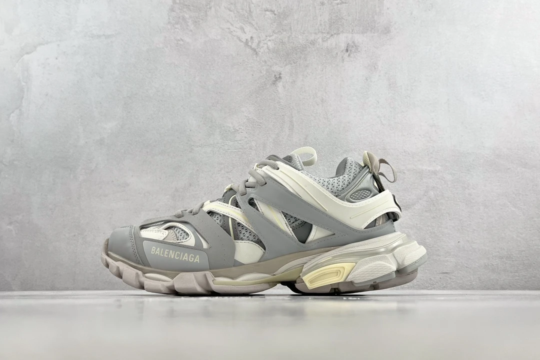 Balenciaga Cargo Sneaker Grey Beige Designer Shoe