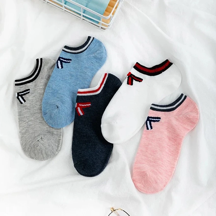 Colorful Pink Bow Knot Casual Cotton Boat Socks for Women