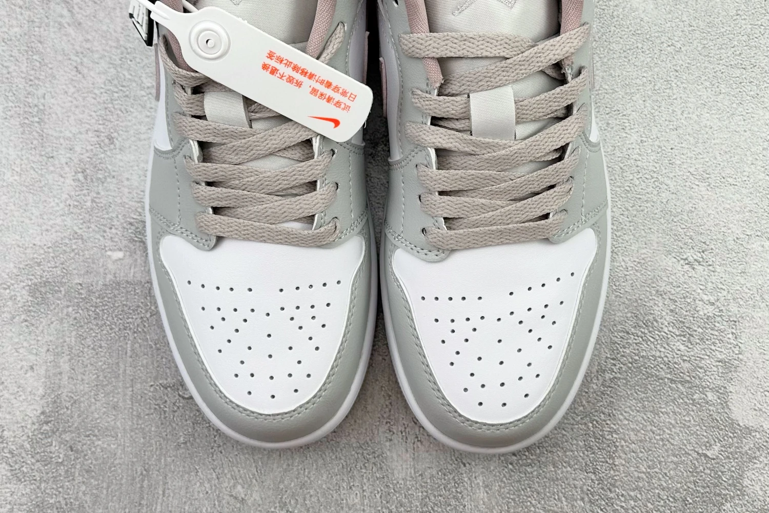 Air Jordan Low Soft Rose