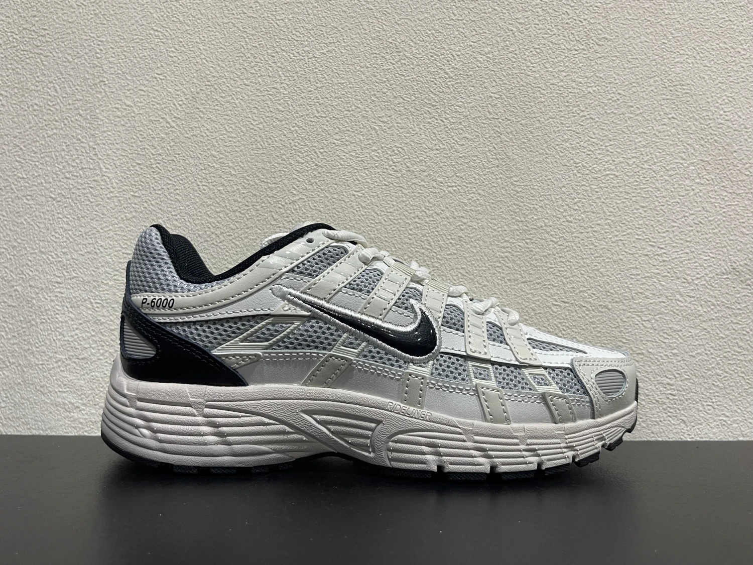 Nike Bomberman Series Sneakers – Light Grey, Grey & Black