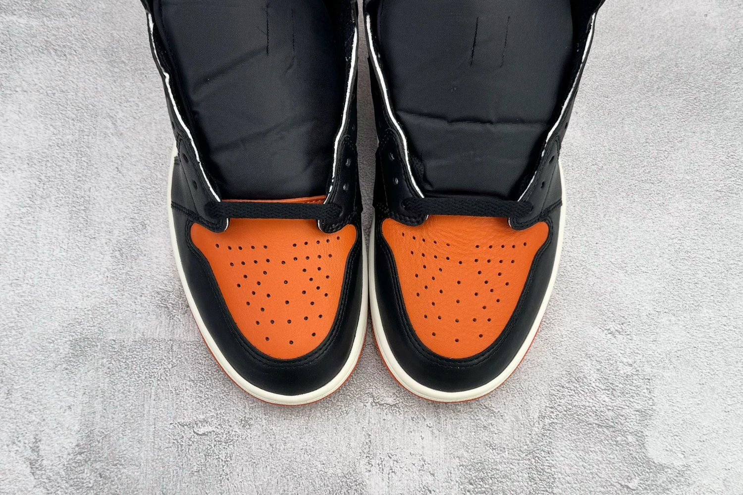 Nike Air Jordan 1 High Shattered Backboard Sneaker