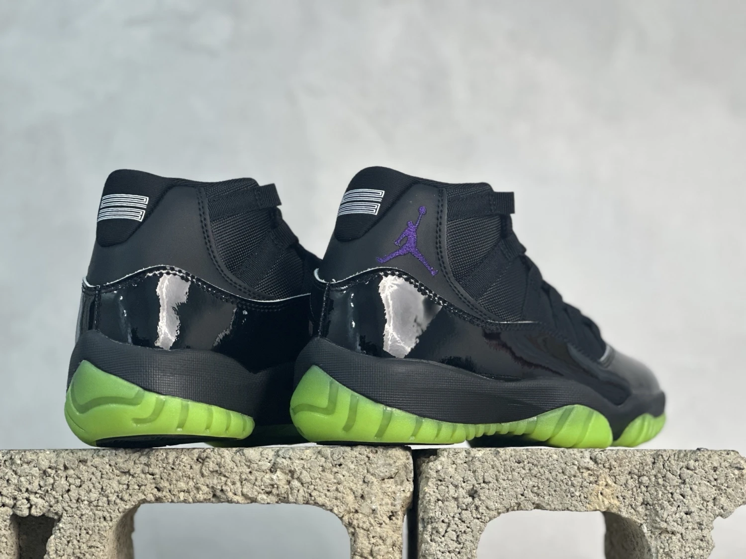 Air Jordan 11 Retro "Black & Green" Kids Sneakers – Black/Green