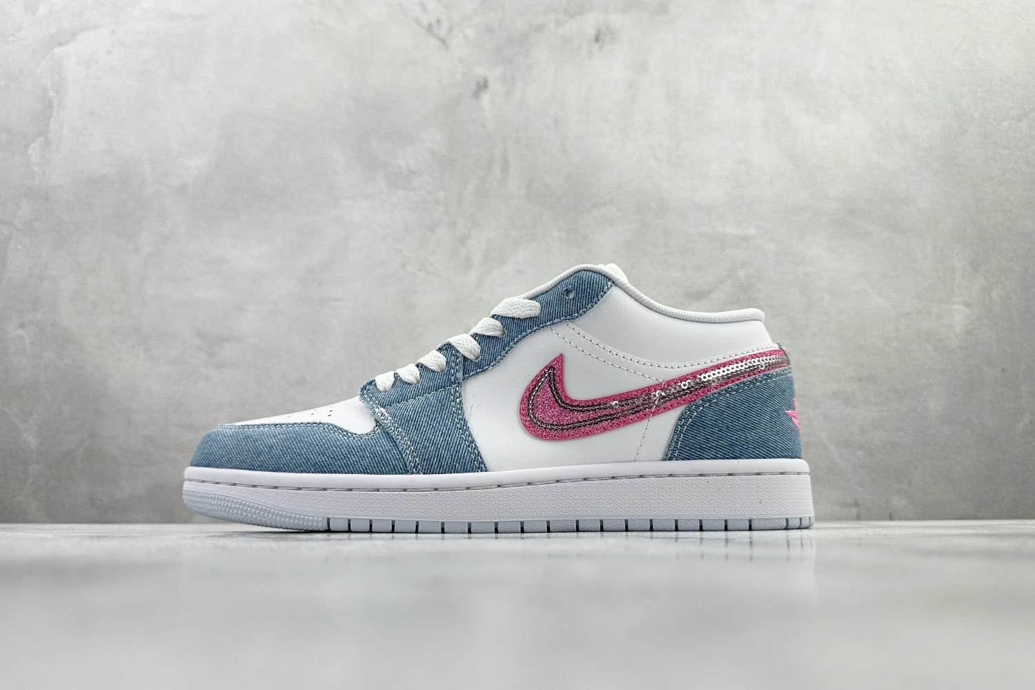 Jordan Low Denim Pink Sneaker