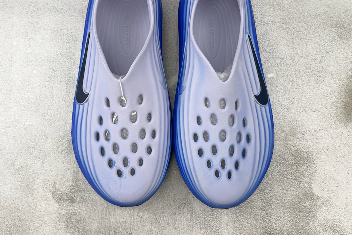 Nike Calm Mule – Ice Blue & Royal Blue Gradient