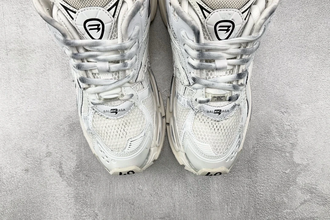 Balenciaga Runner Triple White Designer Sneaker