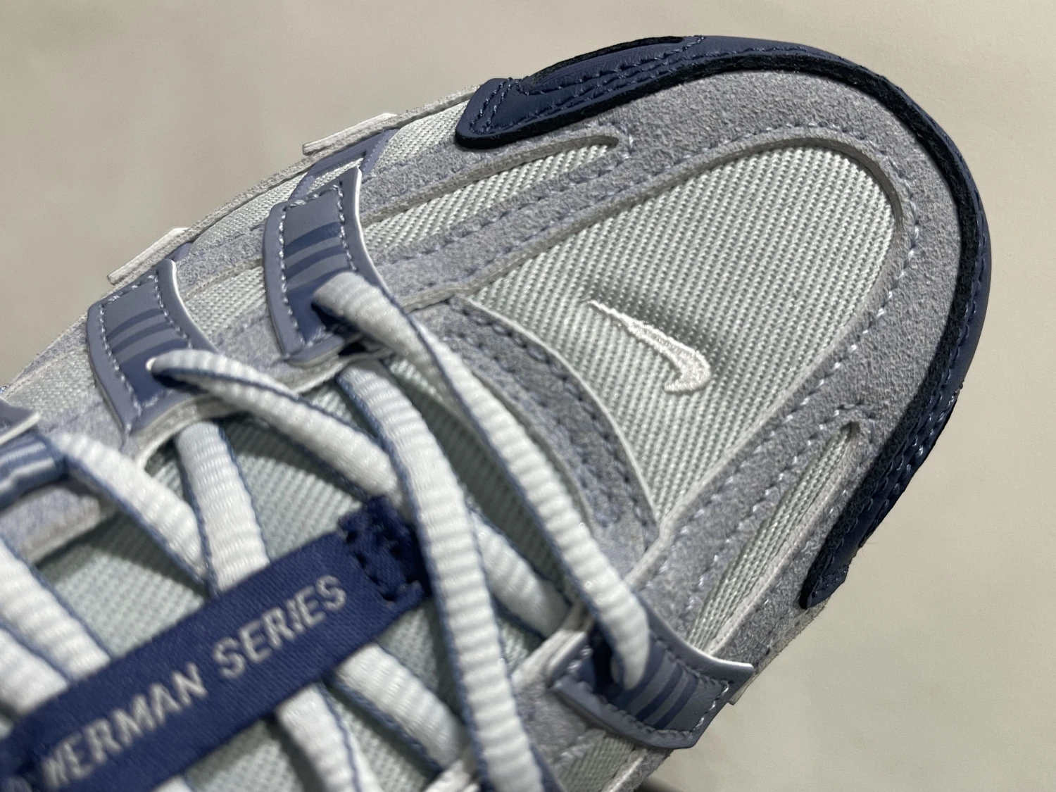 Nike Bomberman Series Sneakers – Ice Grey & Navy Blue