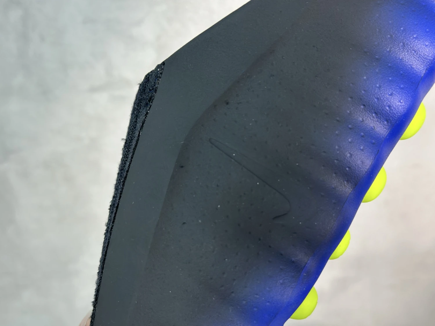 Nike Comfort Slides – Black & Royal Blue Gradient