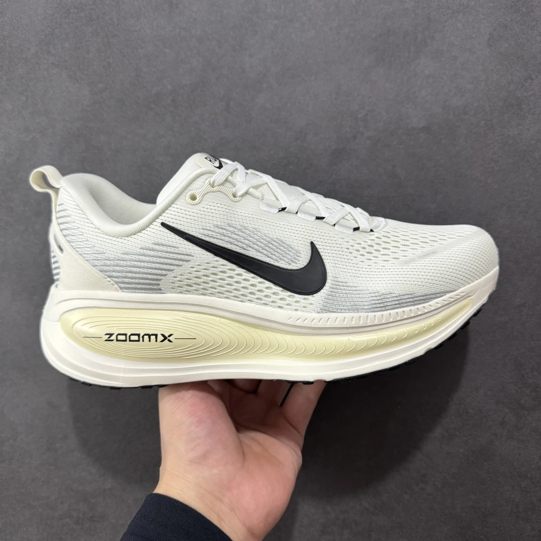 Nike Vome Running Shoes – White & Black