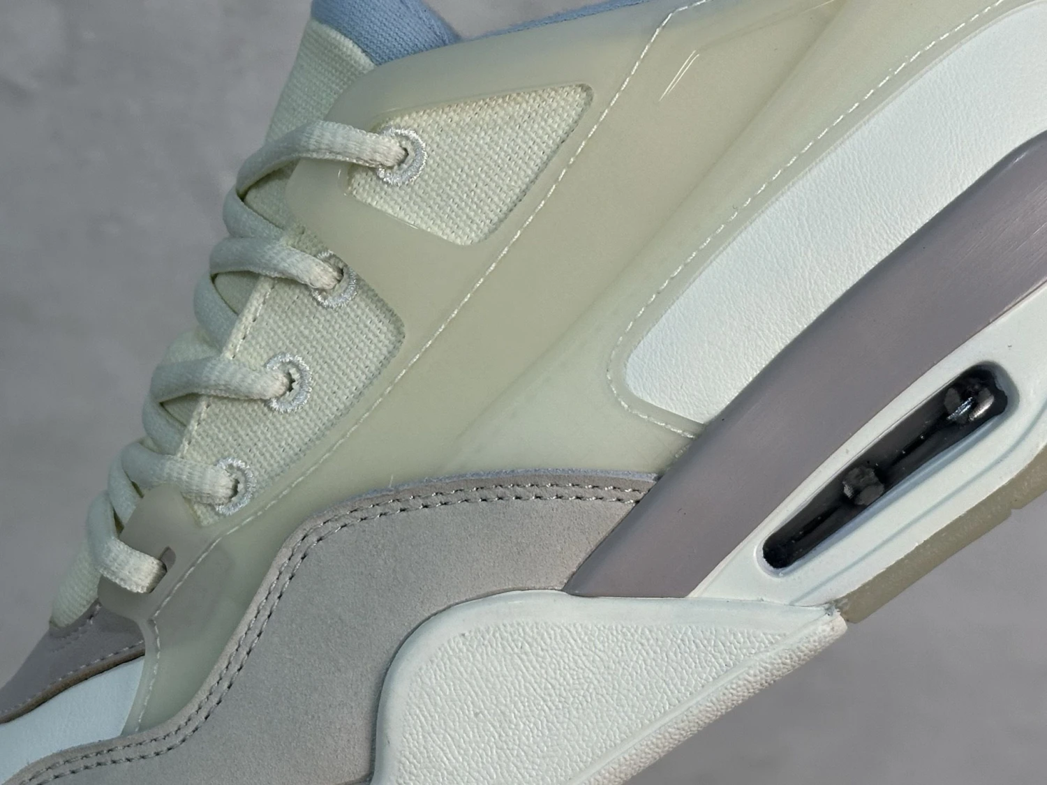 Jordan Low Pastel Sky Sneaker
