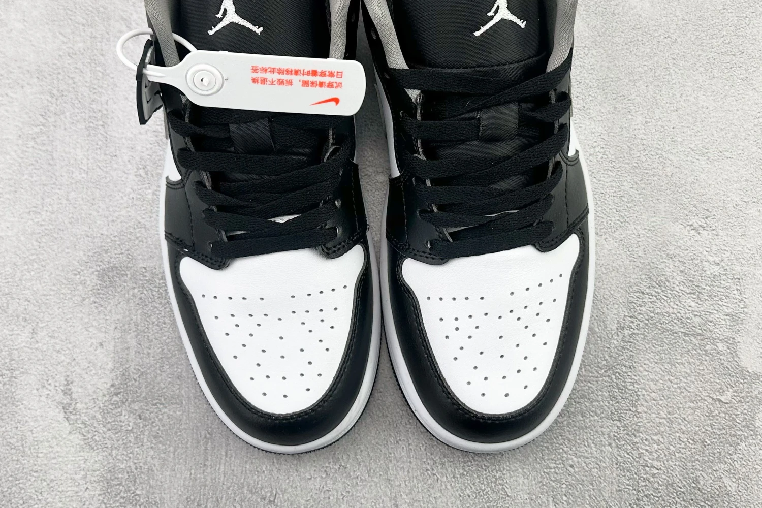 Jordan Low Sneaker – Black, White & Grey