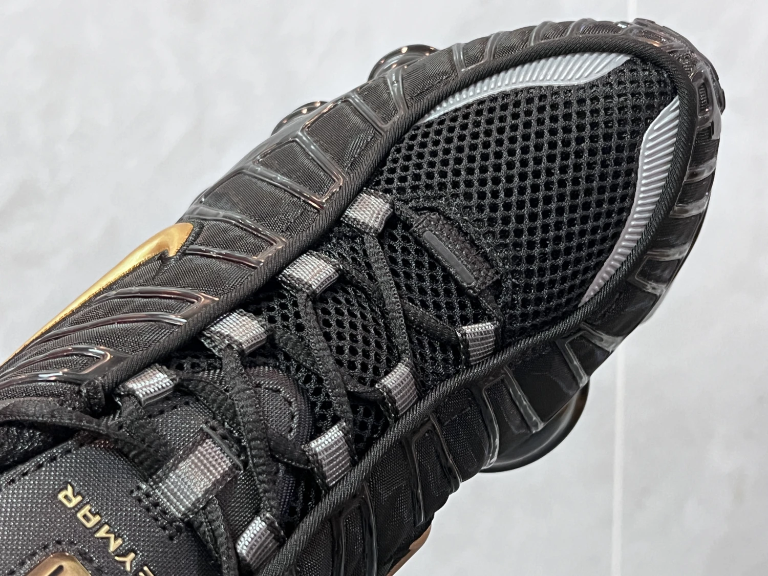 Nike Shox TL Black Gold Metallic Running Sneakers