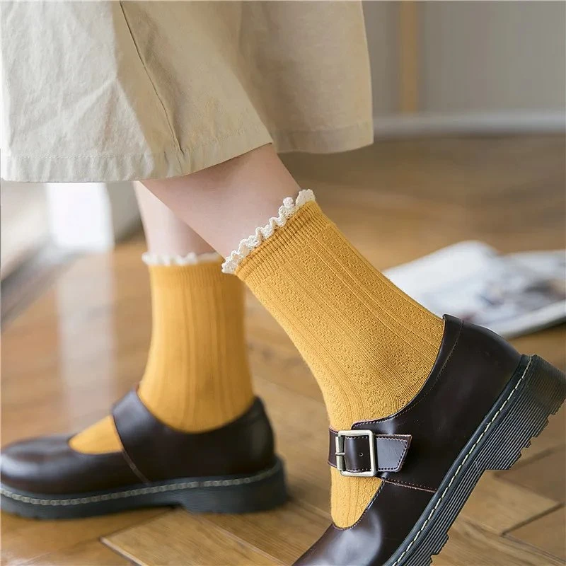 Vintage Lace Ruffle Crew Socks – Cute Kawaii Cotton Streetwear