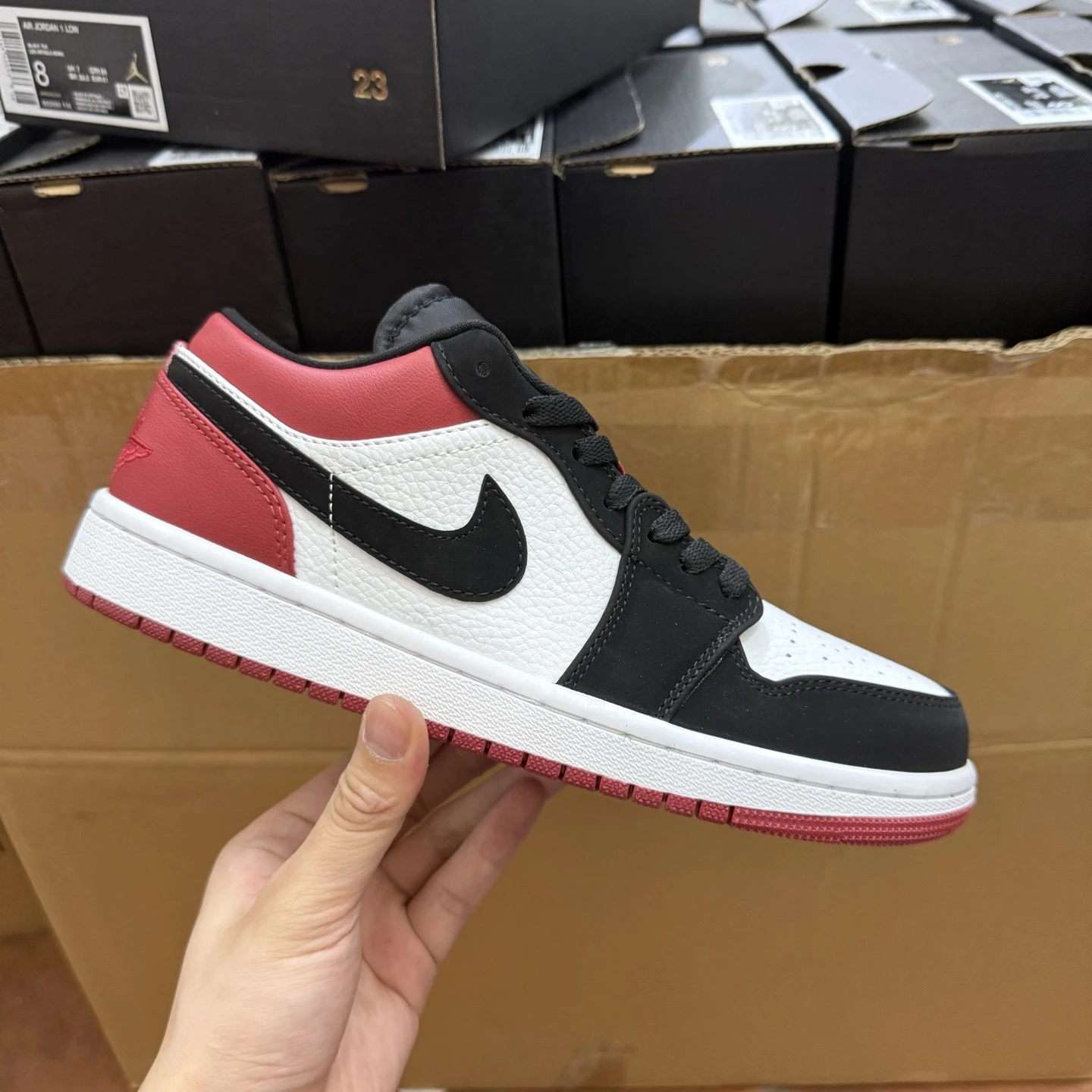 Air Jordan Low – Panda Red Tag Edition