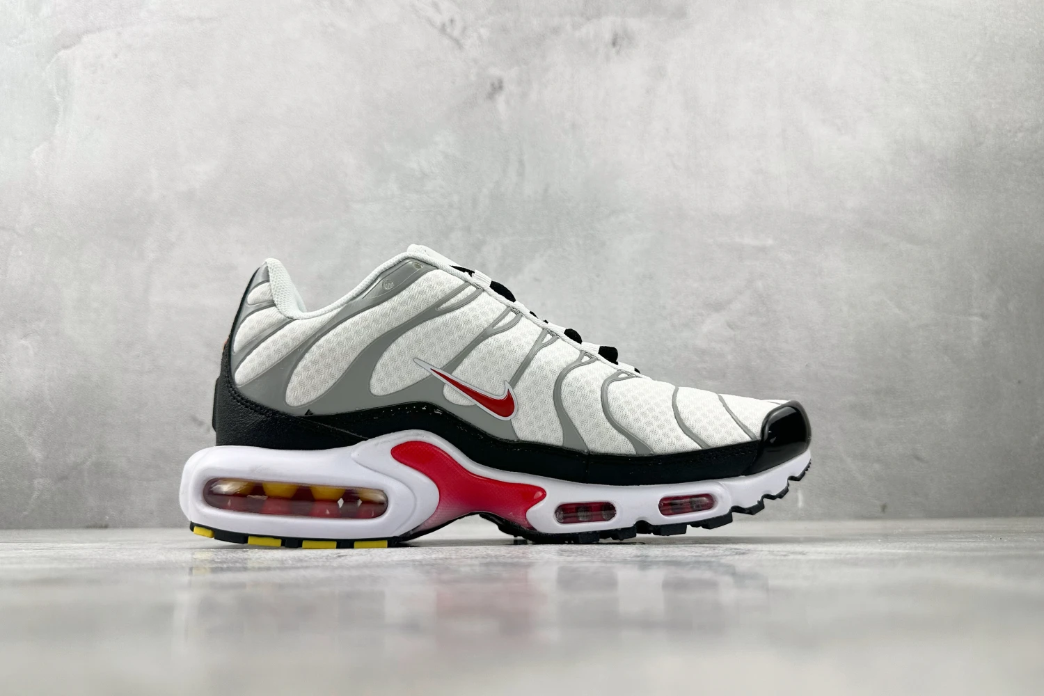 Nike Air Max Plus TN White Grey Red Running Sneakers
