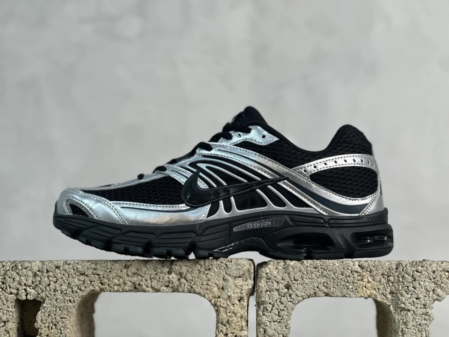 Nike Air Max Moto 2K – Black & Metallic Silver